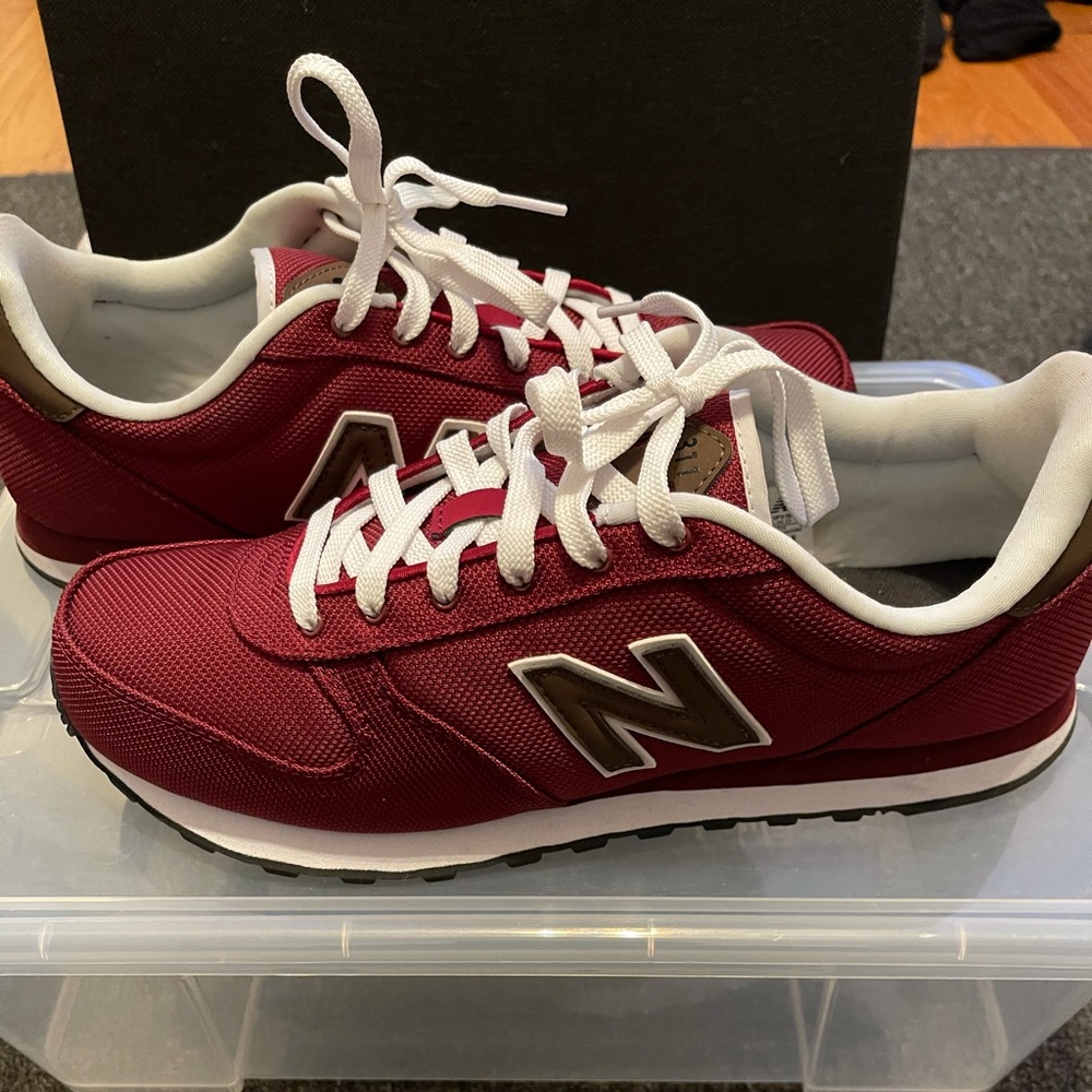 New Balance 311